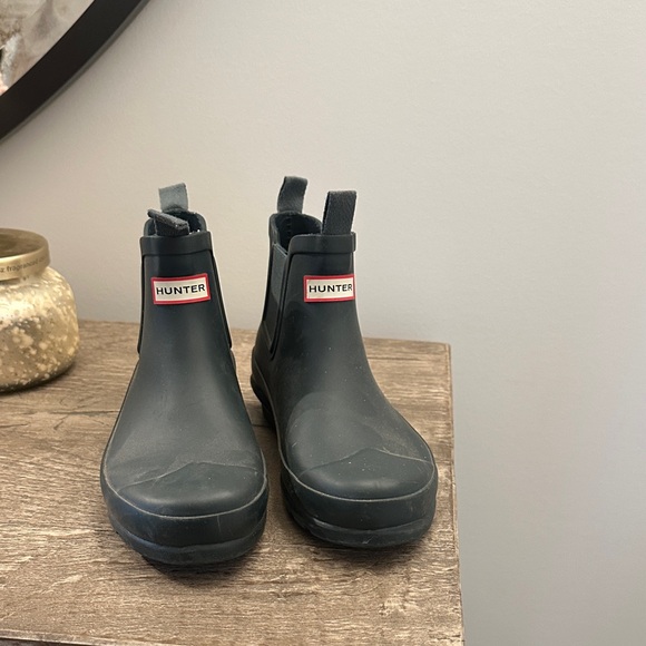 Hunter wellie boots size 1 little kid navy blue low top - Picture 1 of 4